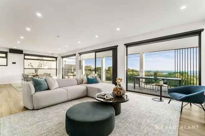 House For Sale in Melbourne, Victoria