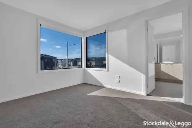 House For Rent , 58, Montmarte Boulevard, Melbourne, Victoria