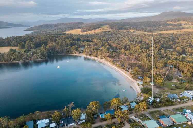 Absolute Waterfront Retreat Huon Valley Tasmania