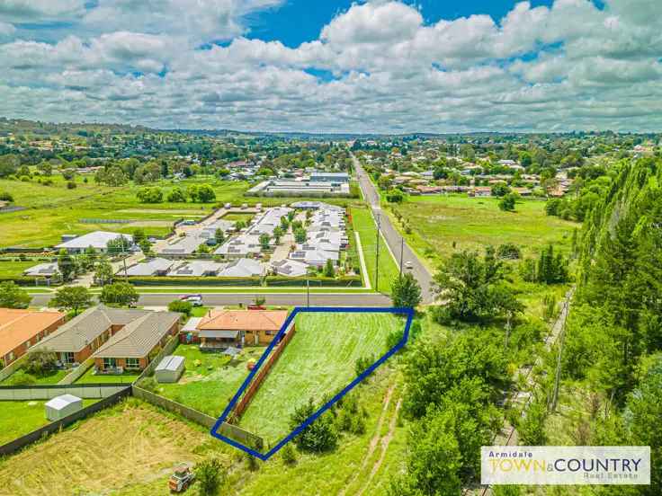 Buy Land in Armidale with Flat Block Features Near UNE