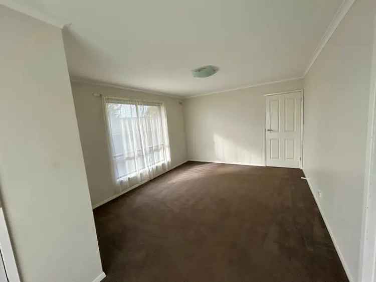 Rent two bedroom unit near the race course with modern features