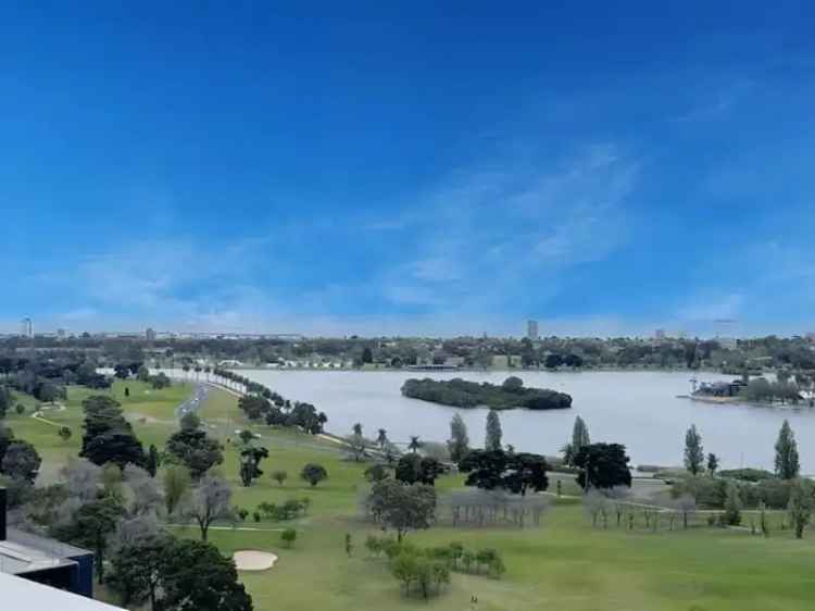 Private Rooftop Penthouse With Stunning Albert Park Bayviews