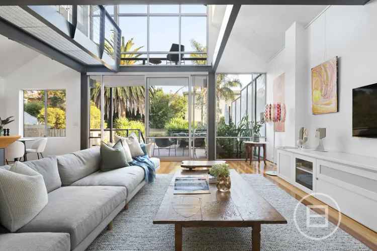 House For Sale in Melbourne, Victoria