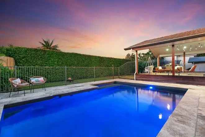 Comfortable Home with Pool and Entertainers Deck