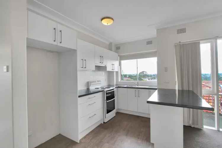 Light and Bright One Bedroom Unit Near Top Ryde