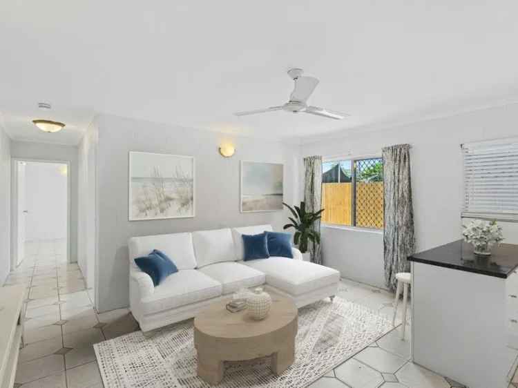 buy apartment in Cairns with 2 bedrooms and pool access