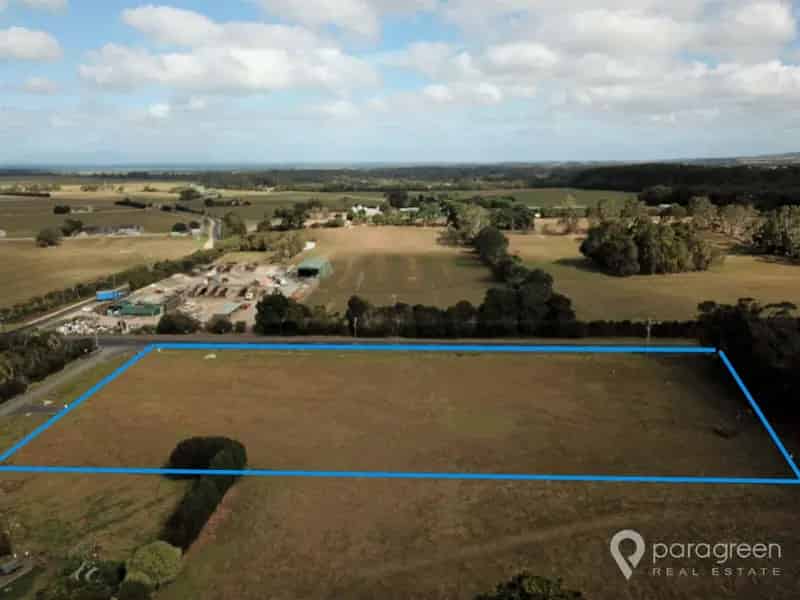 Buy rural property in Foster with large flat corner block and utilities