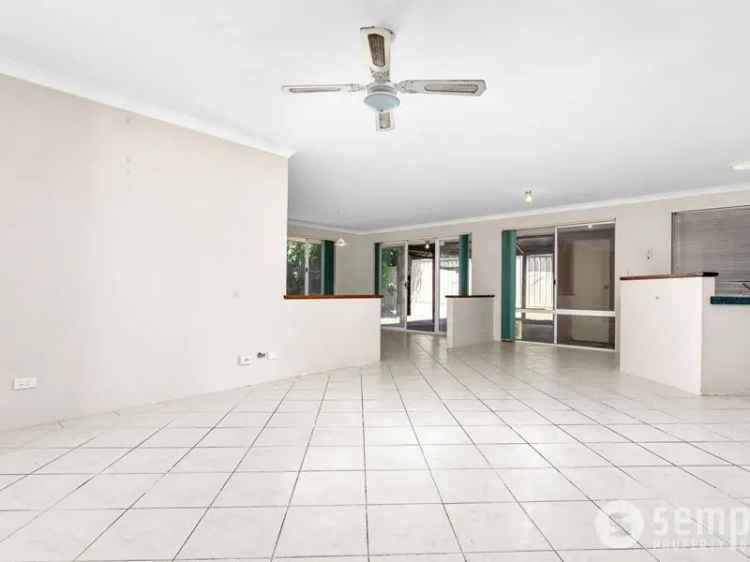 House For Sale in City of Cockburn, Western Australia