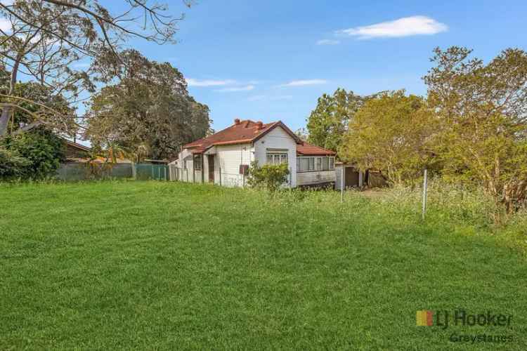 House For Sale in Sydney, New South Wales