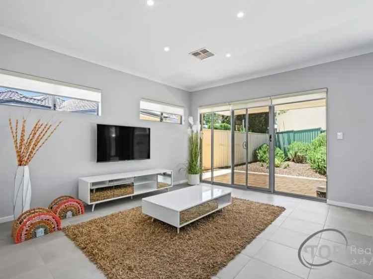 House For Sale in City of Canning, Western Australia