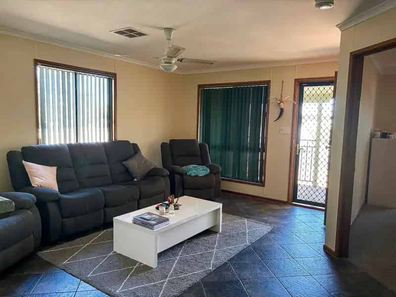 Buy 2 x 4 Bedroom Homes in Mining Town with Great Returns