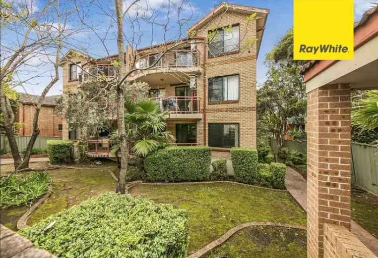 Spacious 1-Bedroom Apartment in North Ryde with Parking