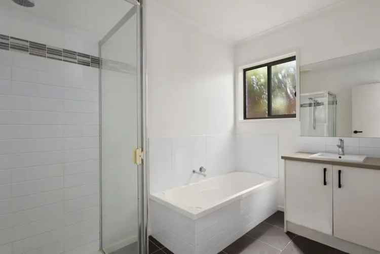 Rent Spacious Unit Near Deakin University in Highton