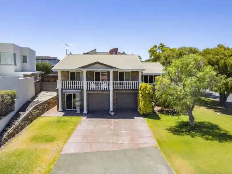 House For Sale , Town of Cambridge, Western Australia
