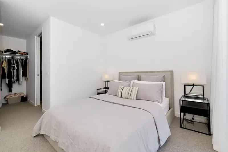Real Estate For Lease - 11/202 Mountain View Road - Briar Hill , VIC