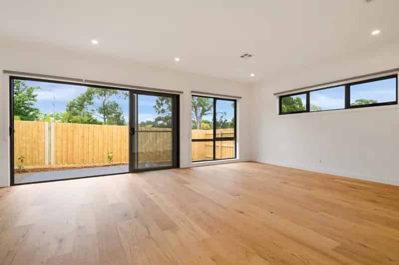 Stylish four bedroom townhouse