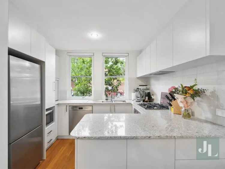 Subiaco Terrace Home 3 Beds 2 Baths Low Maintenance Near Shops