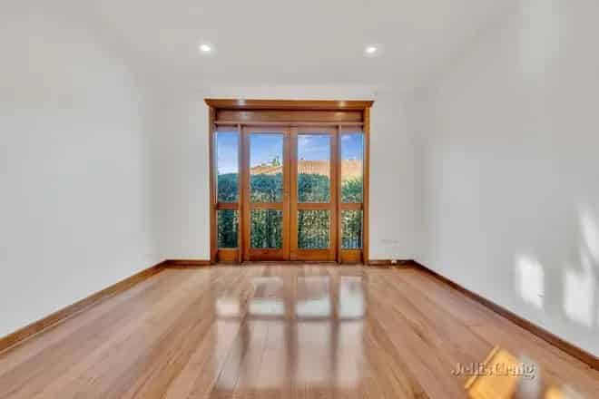 House For Rent , 7, College Street, Melbourne, Victoria