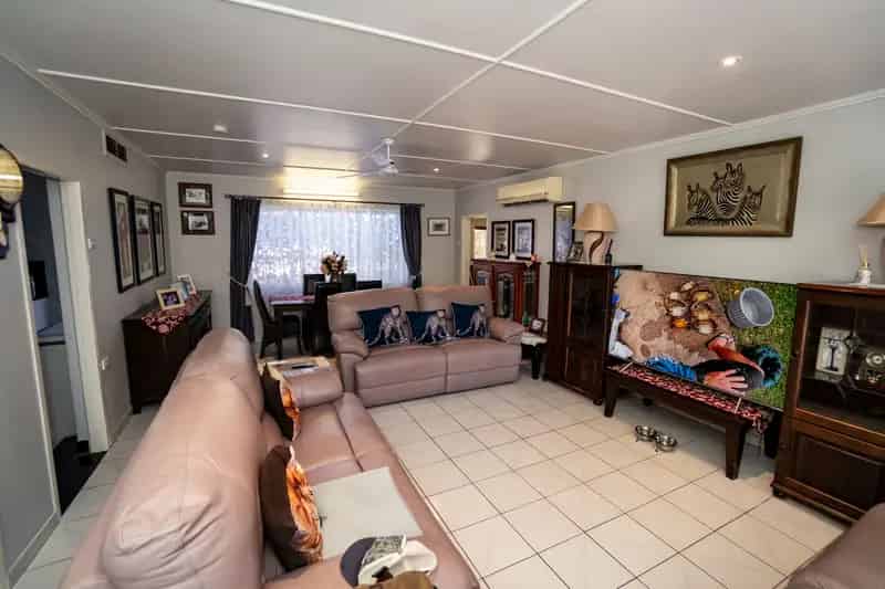 A Stunning Entertainer's Dream With Exceptional Rent Potential - 67 Enid Street, Townview