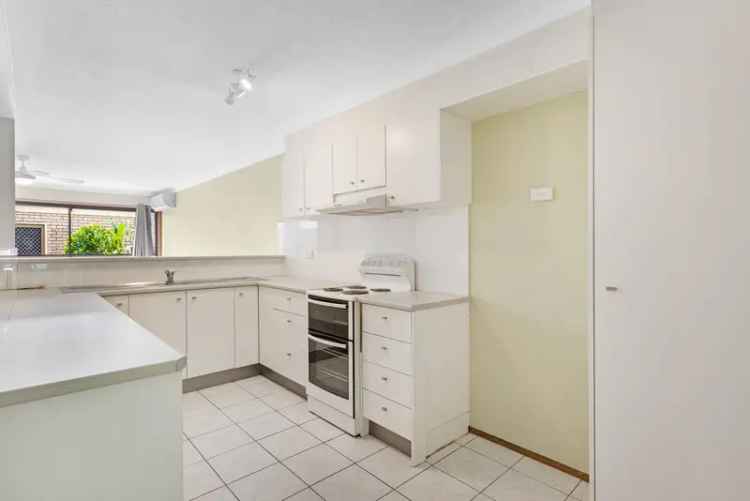 1 room house of 581 m² in Gold Coast City