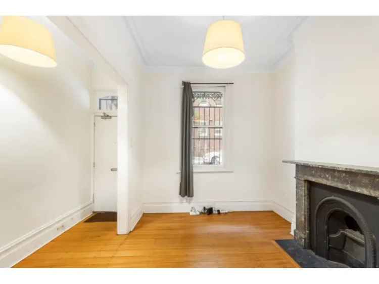 Four Bedroom Terrace Near Kings Cross Station