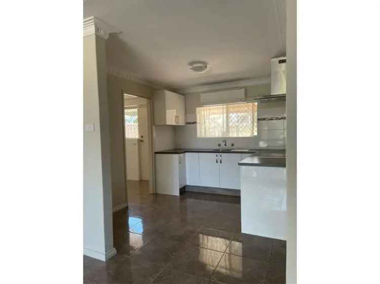 House For Rent in Geraldton, Western Australia