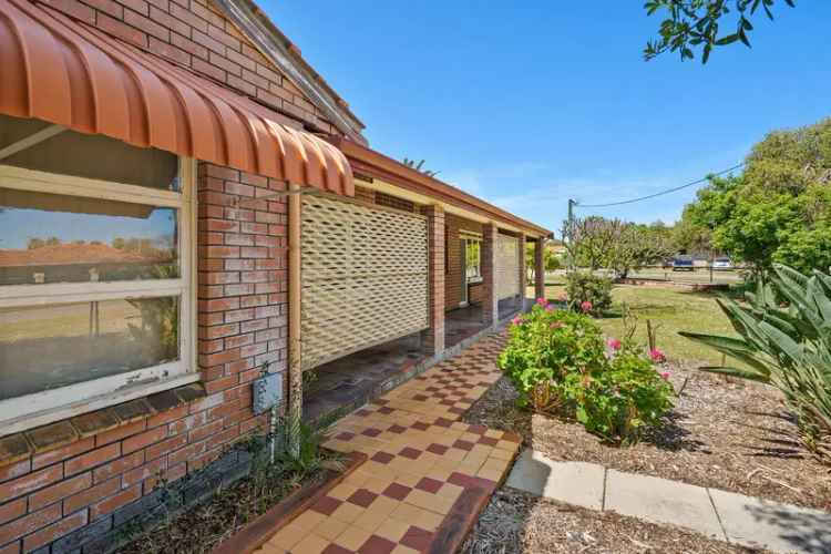 House For Sale in Mandurah, Western Australia