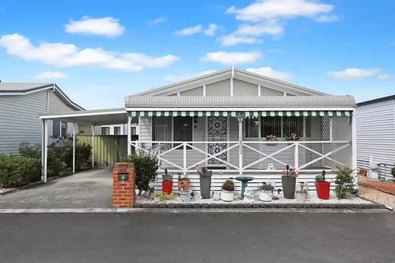 Relaxed Lakeside Living for Over 55s