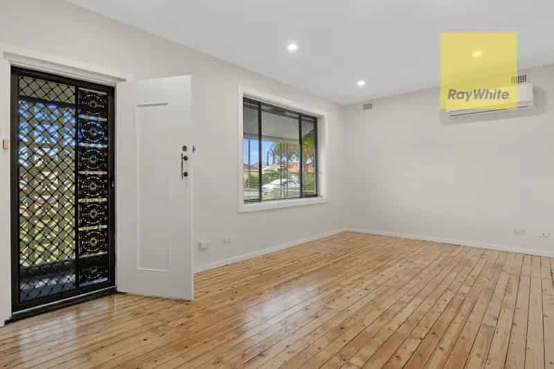 Recently renovated family home in Woodville West!