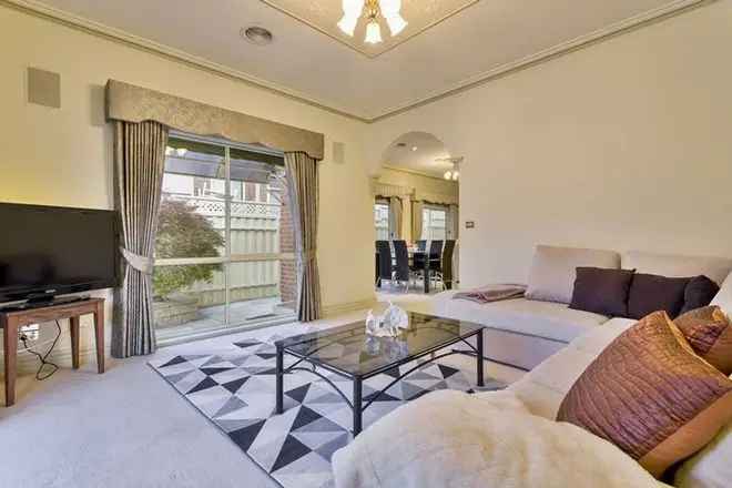 Large Family Home Low Maintenance Lifestyle Three Bedrooms Ensuite