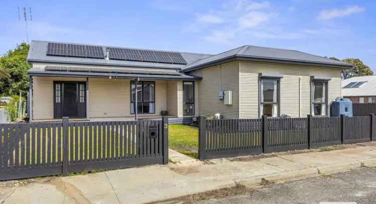 House For Sale in Stawell, Victoria