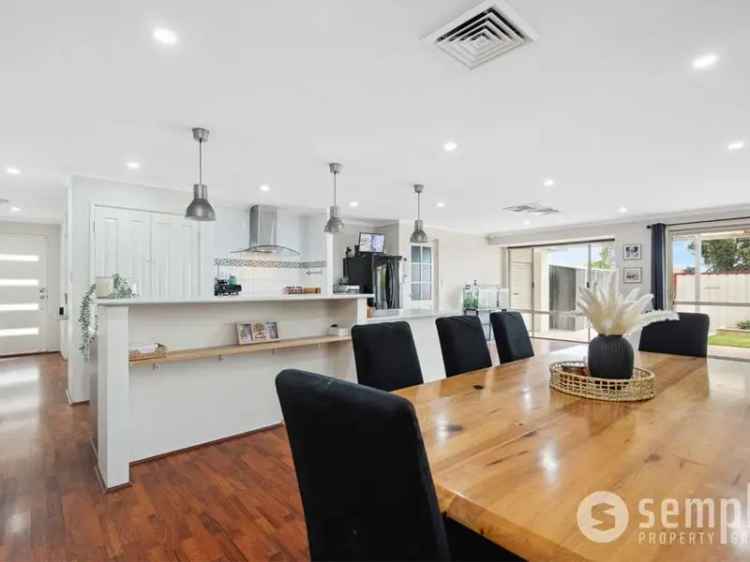 House For Sale in City of Cockburn, Western Australia