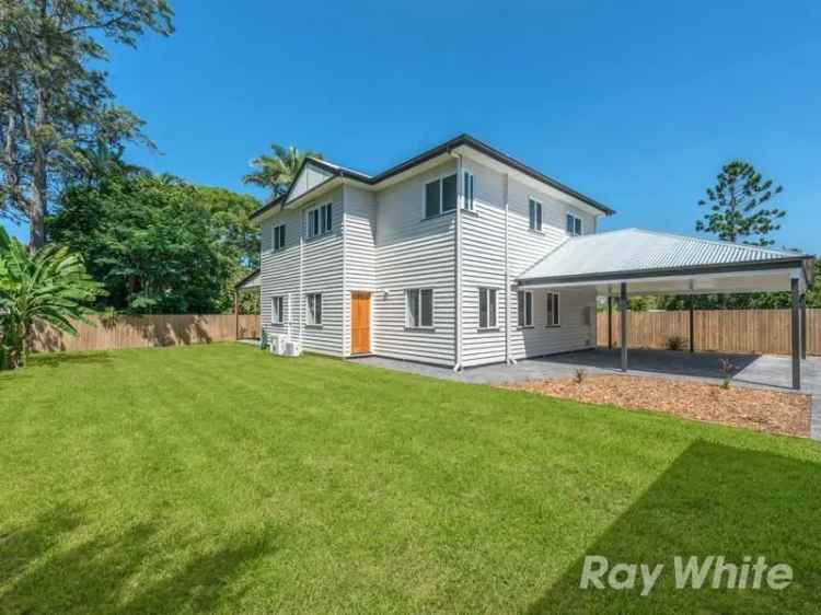 Huge Family Home in Mitchelton