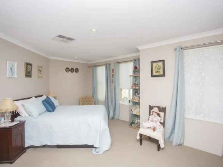 House For Sale in City Of Kalamunda, Western Australia