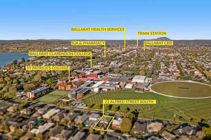 Welcome to Your Dream Home in the Heart of Newington!