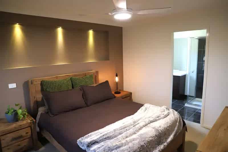 Buy House in Tatura with 3 Bedrooms and Modern Features