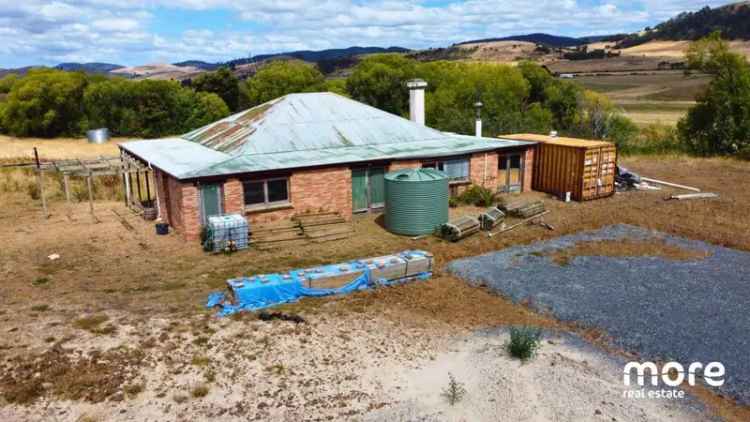 Tasmania Country Property: Historic House Renovation Project