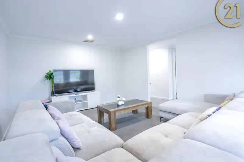 18 Nevada Street, Springdale Heights NSW 2641 - House For Sale