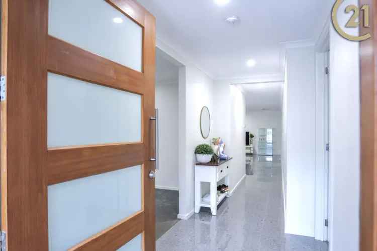 4 Bed 2 Bath House Springdale Heights 837sqm Block