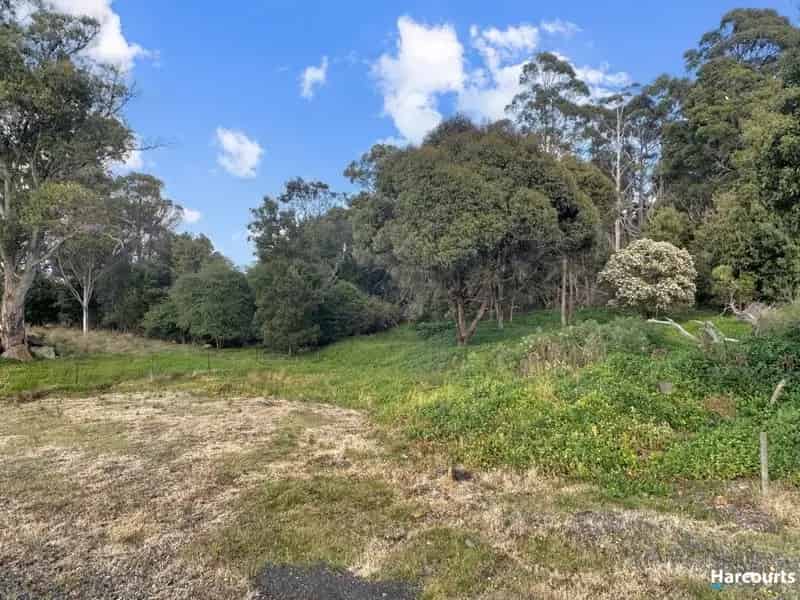 Building Block Opportunity in Cornwall with Low Density Residential Zoning