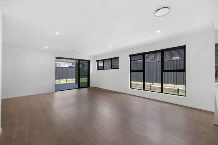 Real Estate For Lease - 13 Marjorie Matthews Street - Taylor , ACT