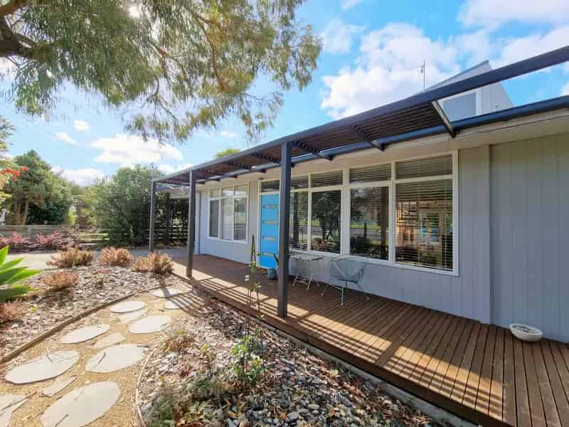 Buy House Inverloch Stunning Ocean Views Family Retreat