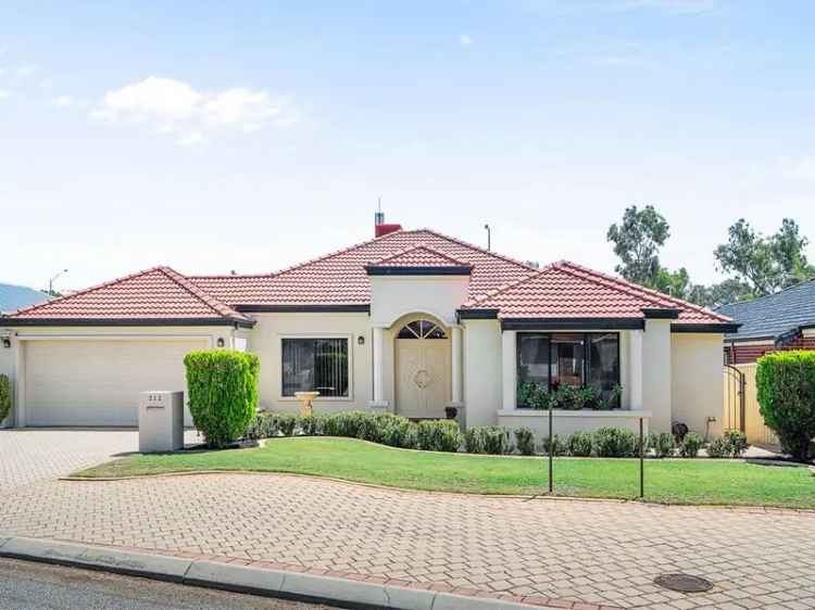 4 Bed 2 Bath Family Home with Games Room and Study