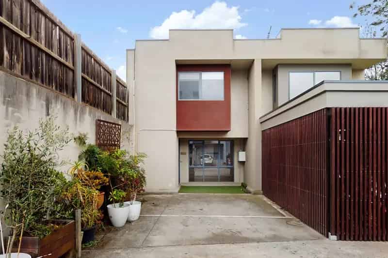 House For Rent , 10, Berg Place, Melbourne, Victoria