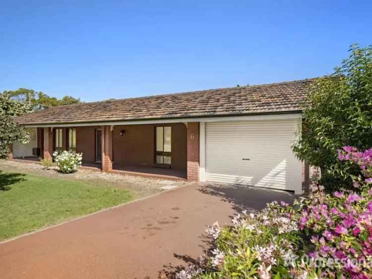 House For Sale in Geraldton, Western Australia