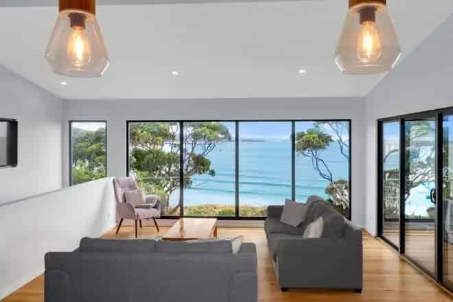 House For Sale , Binalong Bay, Tasmania