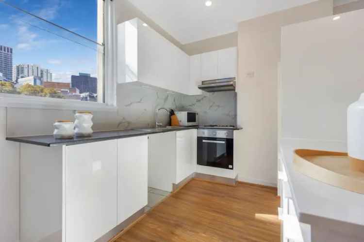 2 Bedroom Furnished Apartment in Surry Hills Sydney