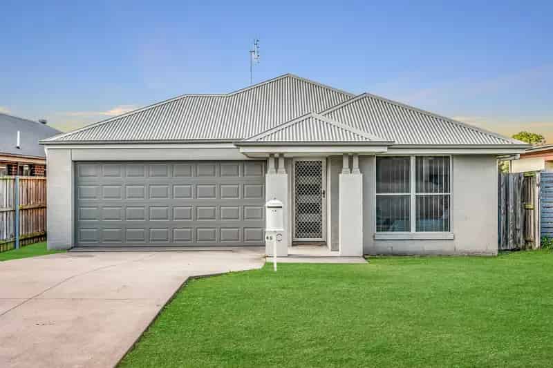 Buy brick house in Aberglasslyn with 4 bedrooms and modern features