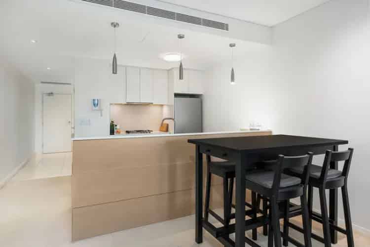 North-facing sanctuary offers sensational convenience