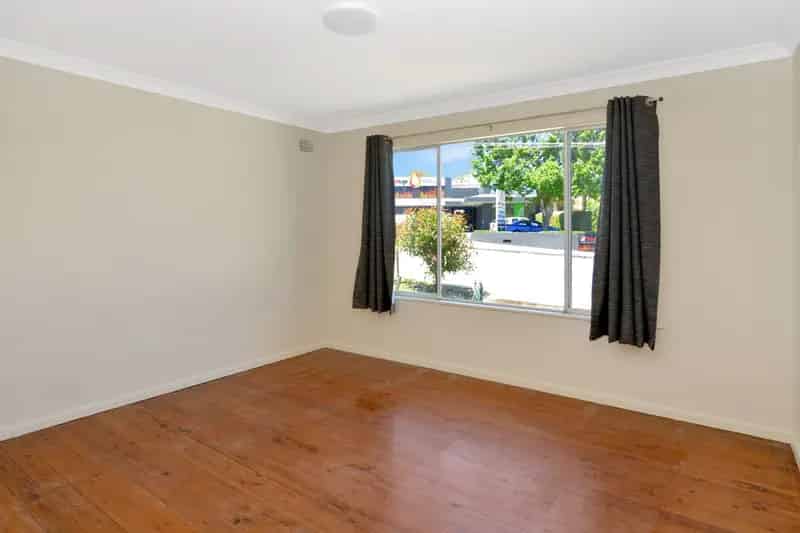 Real Estate For Lease - 21 Barralong Road - Erina , NSW